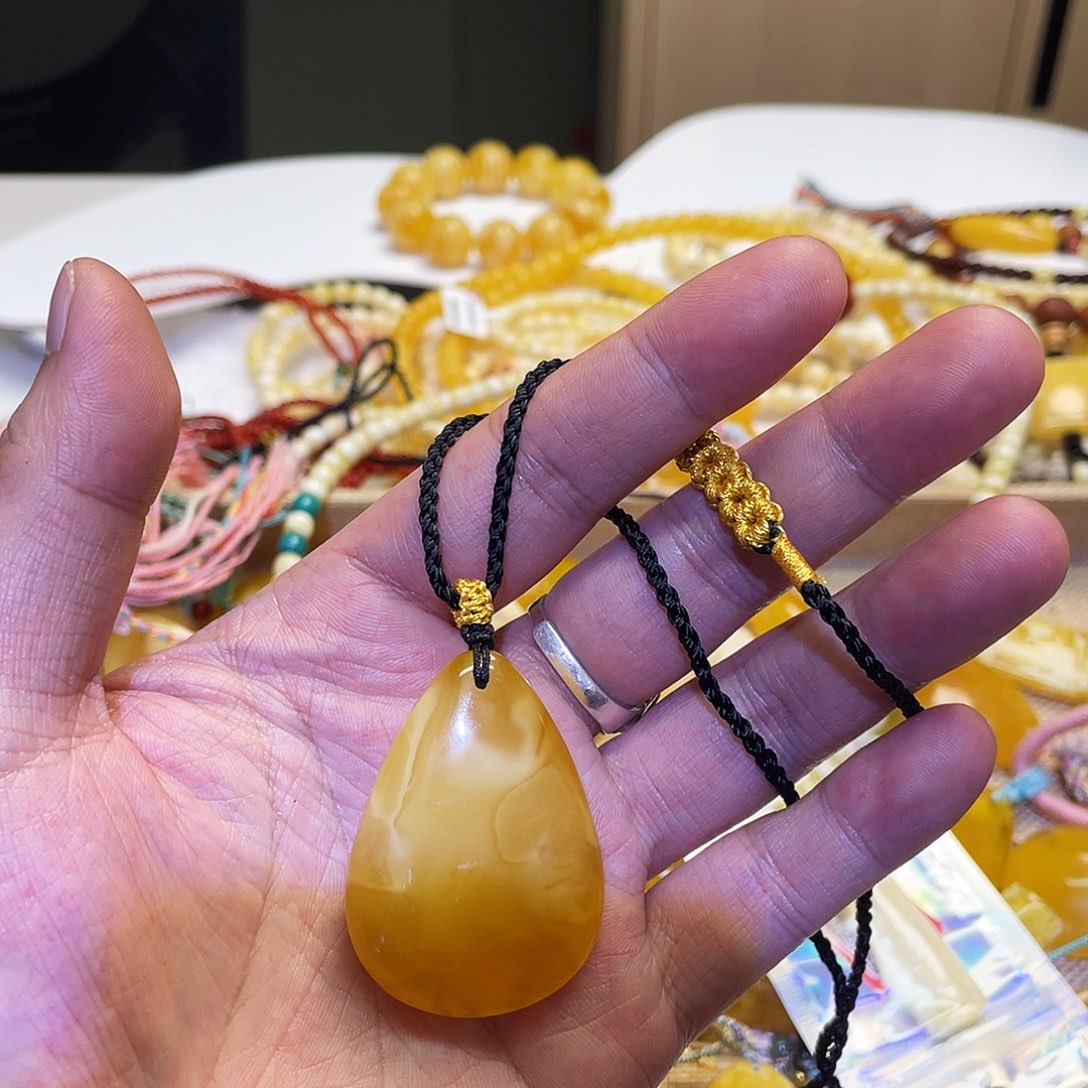 蜜蜡未镶嵌手串水滴12.5g