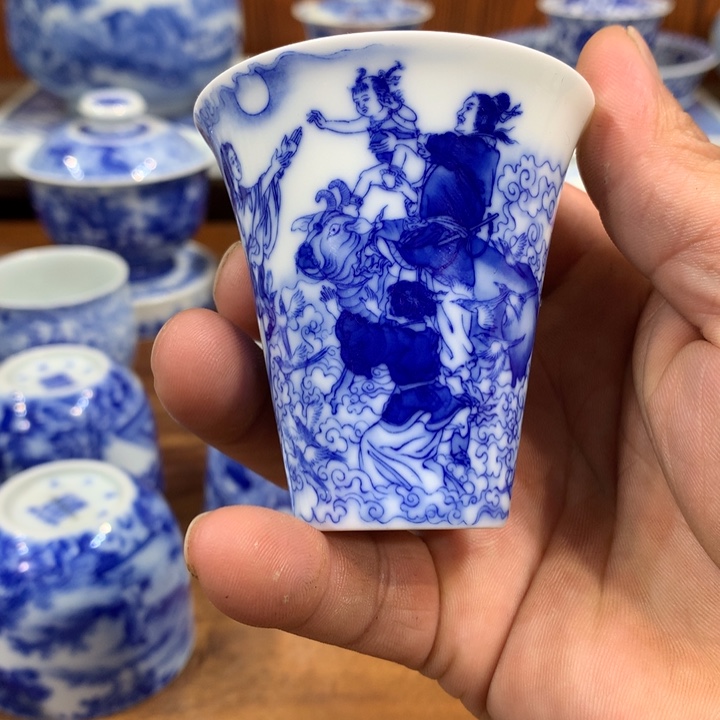 晓竹窑青花鹊桥会主人杯