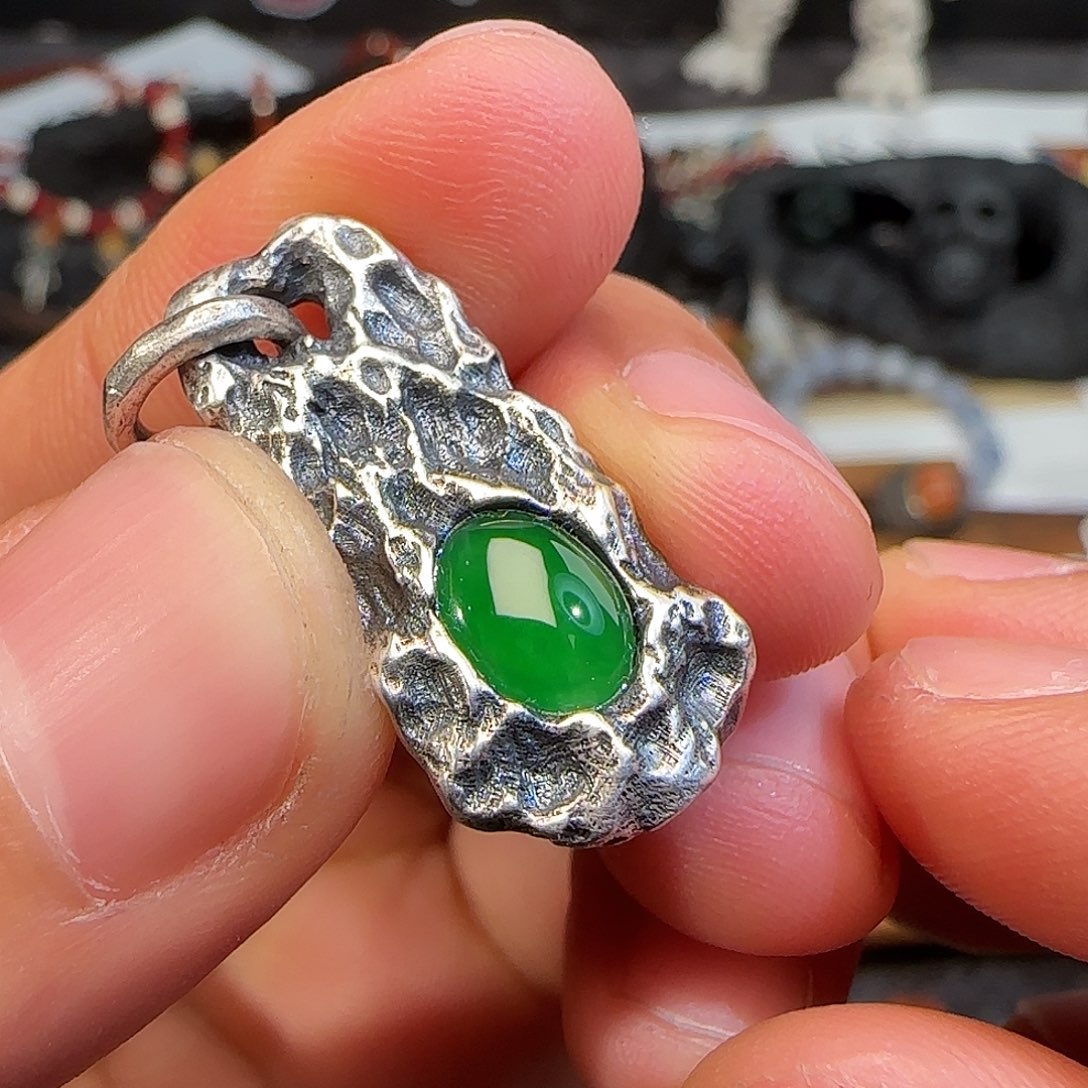 大***家翡翠银S925镶嵌颈饰