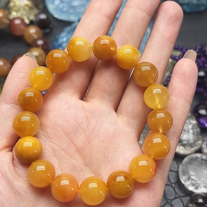 邢***立未镶嵌颈饰水晶水晶