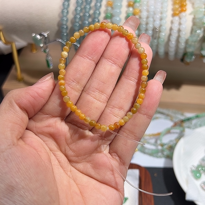 金*** 翡翠未镶嵌手链翡翠材质