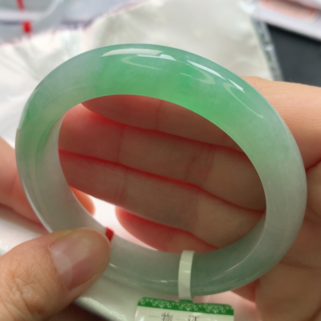 翡翠手镯未镶嵌5354圈