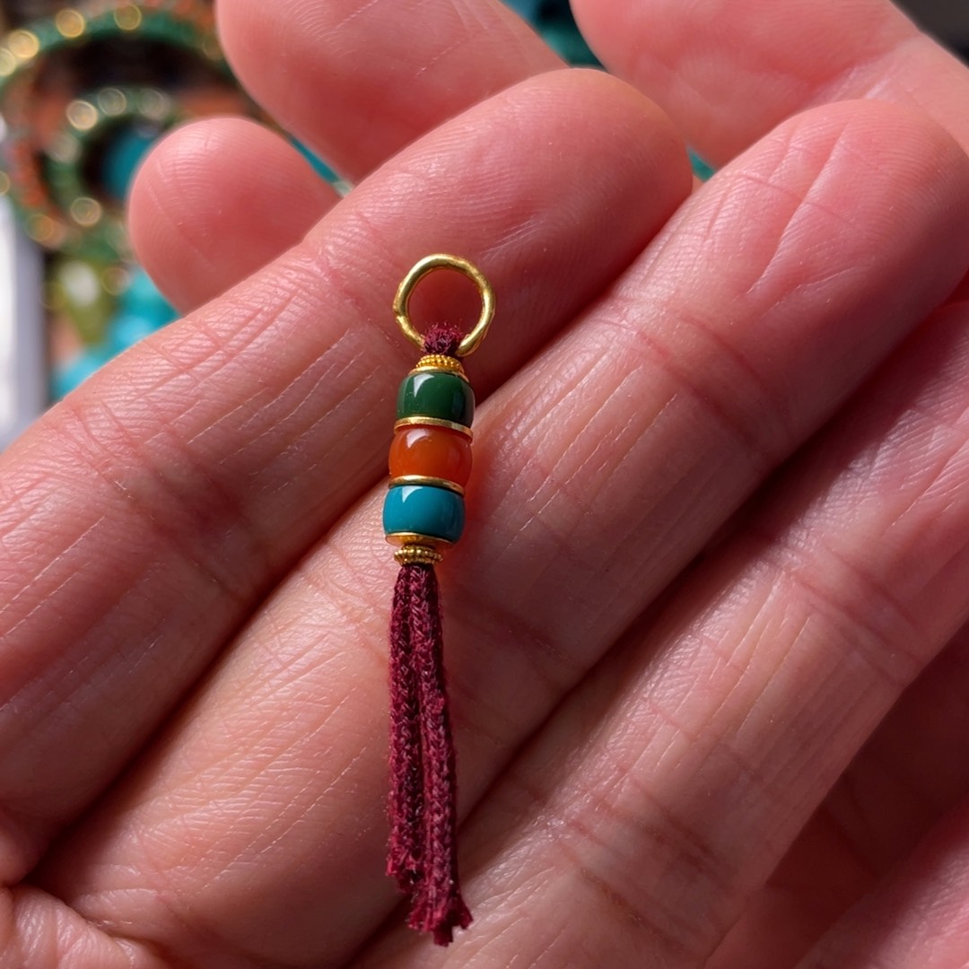 绿松石颈饰足金镶嵌