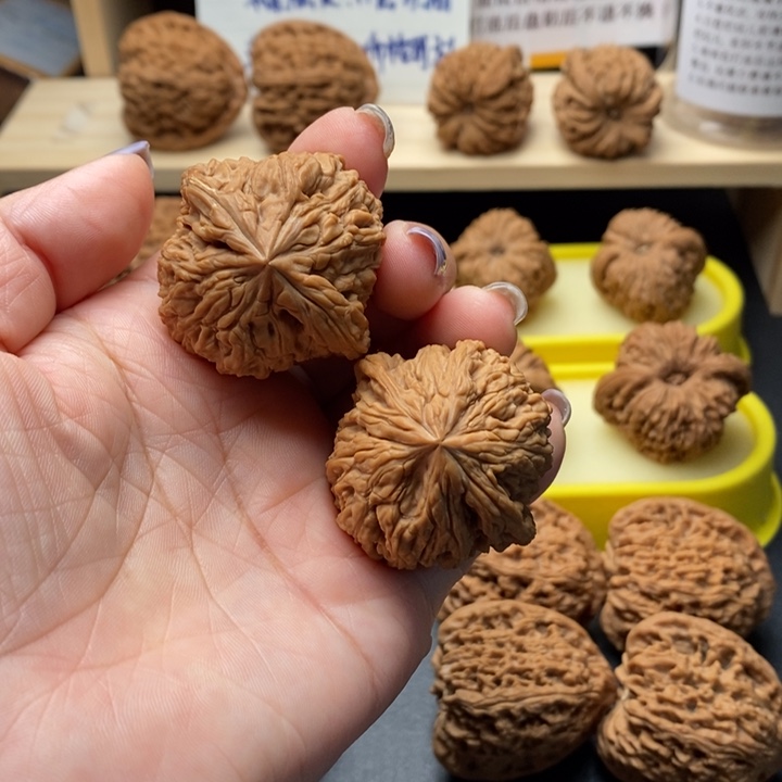 文玩核桃吊坠窝头拉丝天眼38尺0869