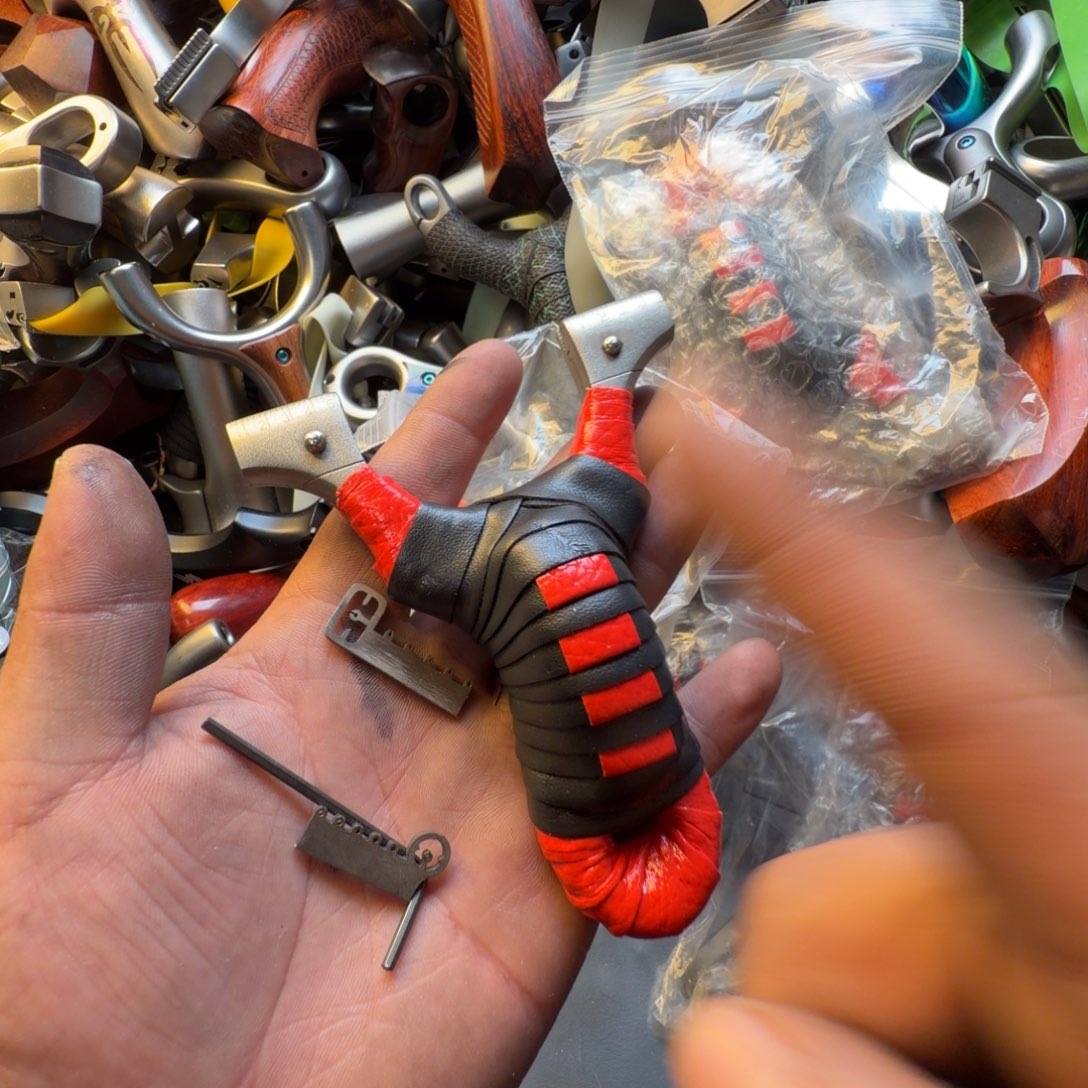 直板送瞄具皮筋一个