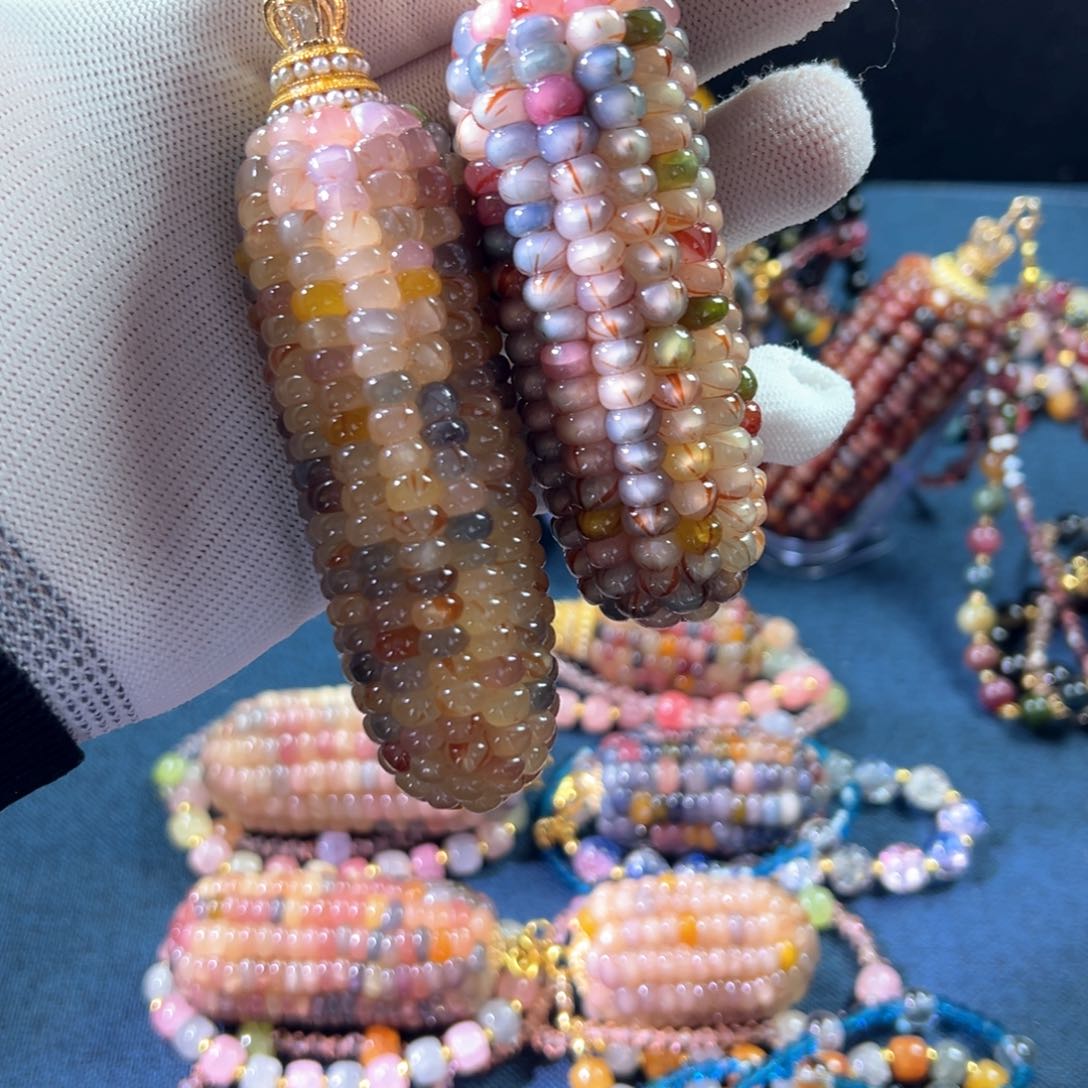 ?****酱文玩玉米的把件