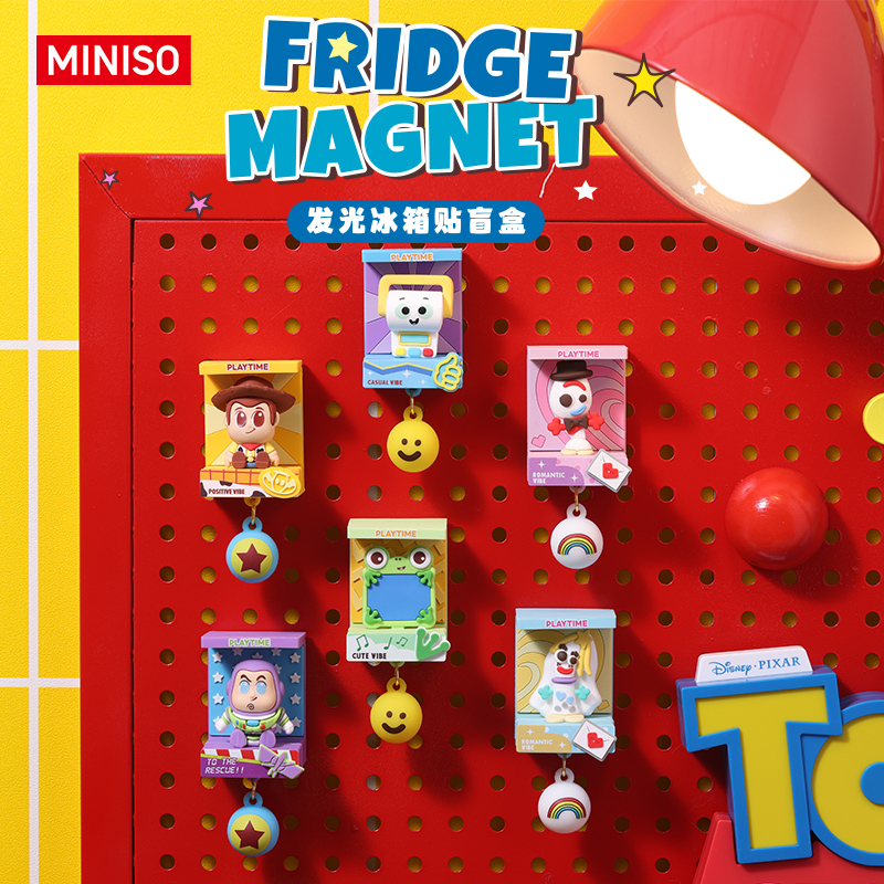 MINISO名创优品迪士尼玩具总动员系列盲盒发光冰箱贴潮玩送礼物