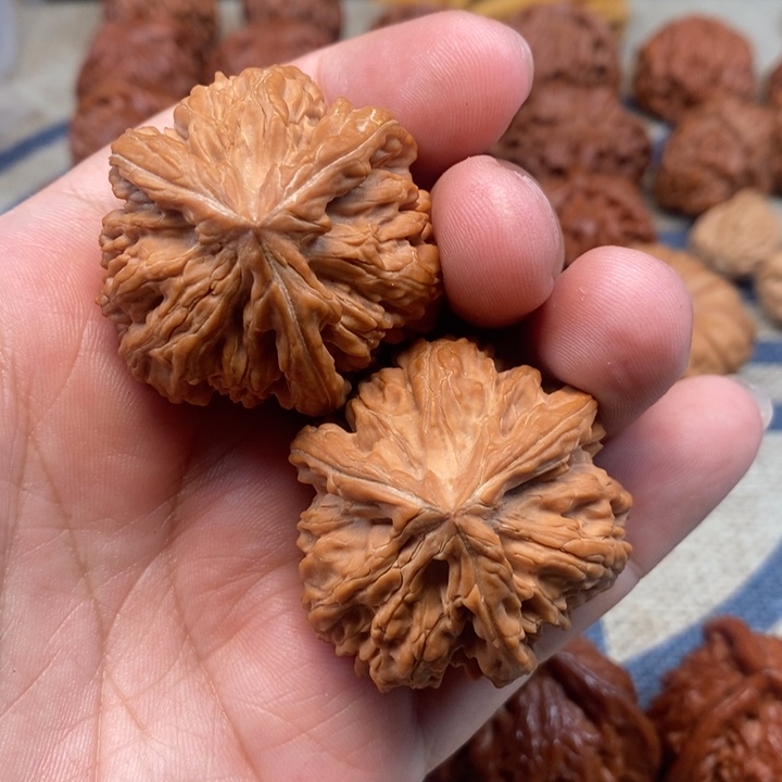 文玩核桃把件小****记核桃