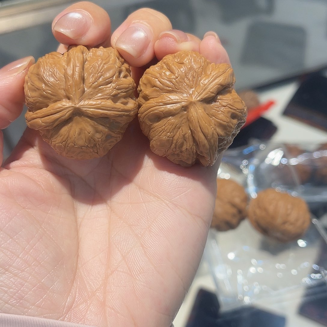 致***森38高端文玩核桃高端