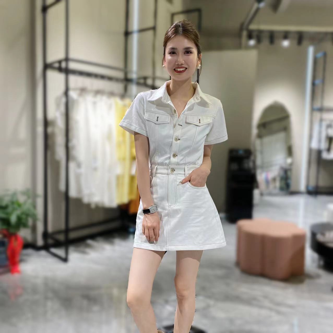 【俊英】2025夏季新品POLO领韩版单排扣短袖休闲纯色连体衣裙女