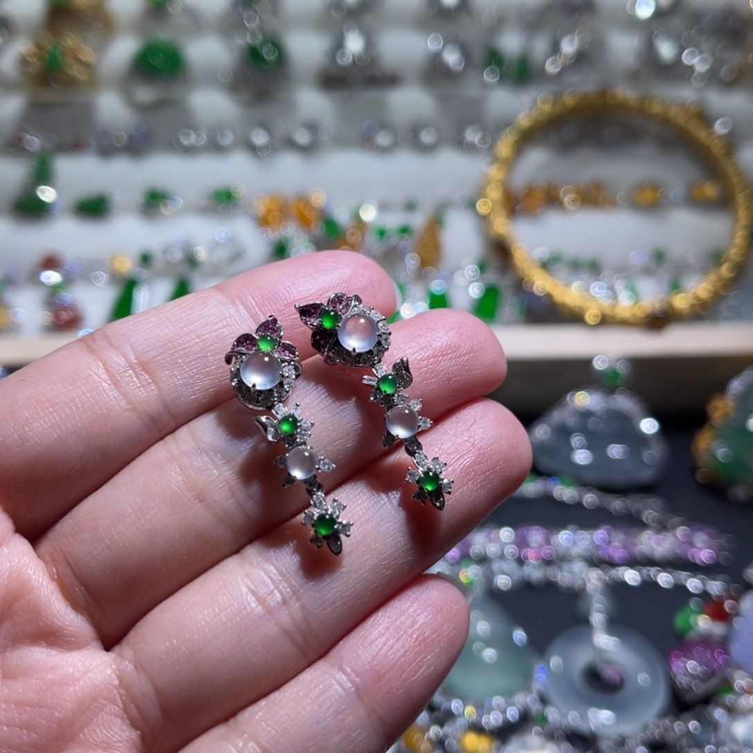 翡翠耳饰18K金镶嵌木*冰蛋耳坠