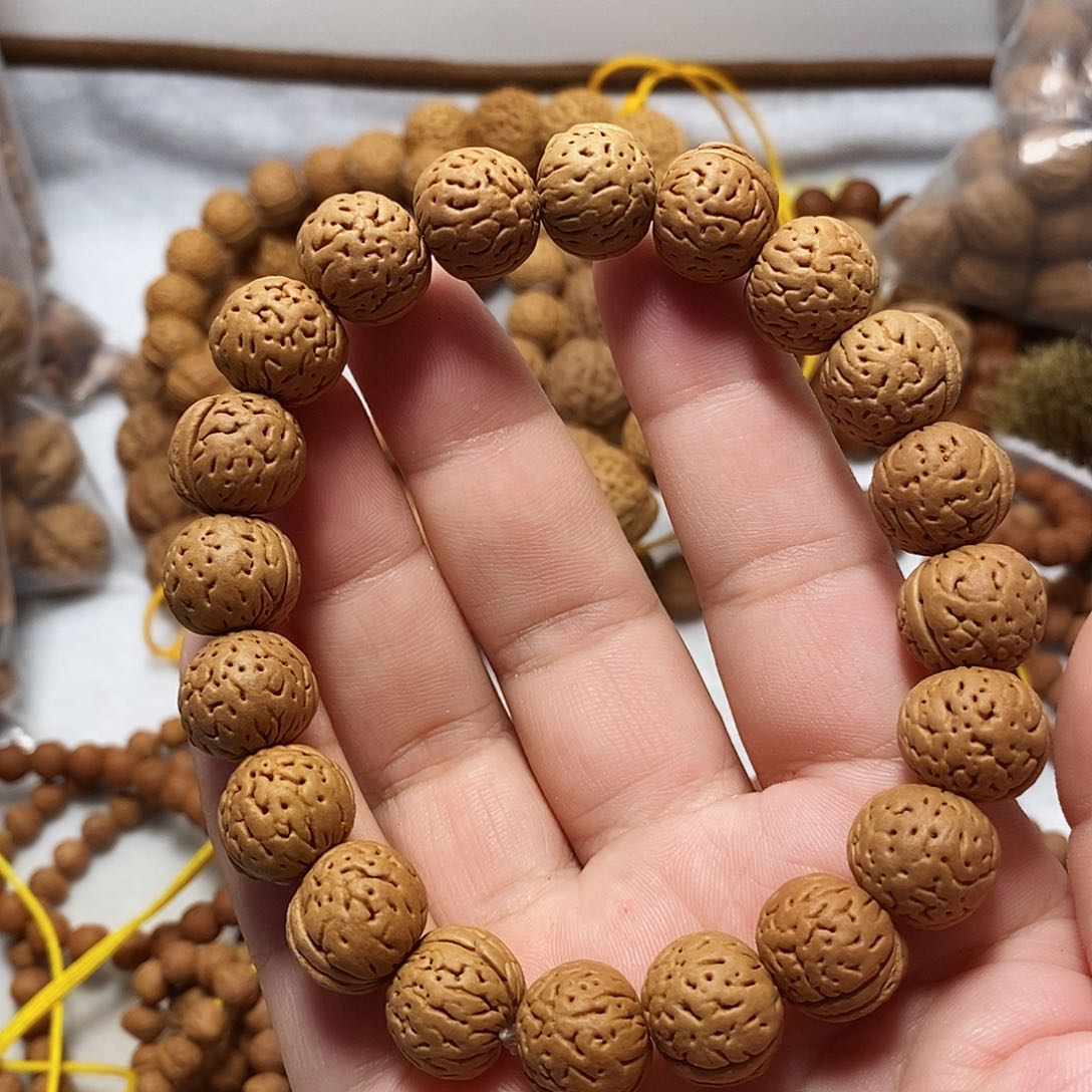 核桃手串/手链三****娃野生纽扣