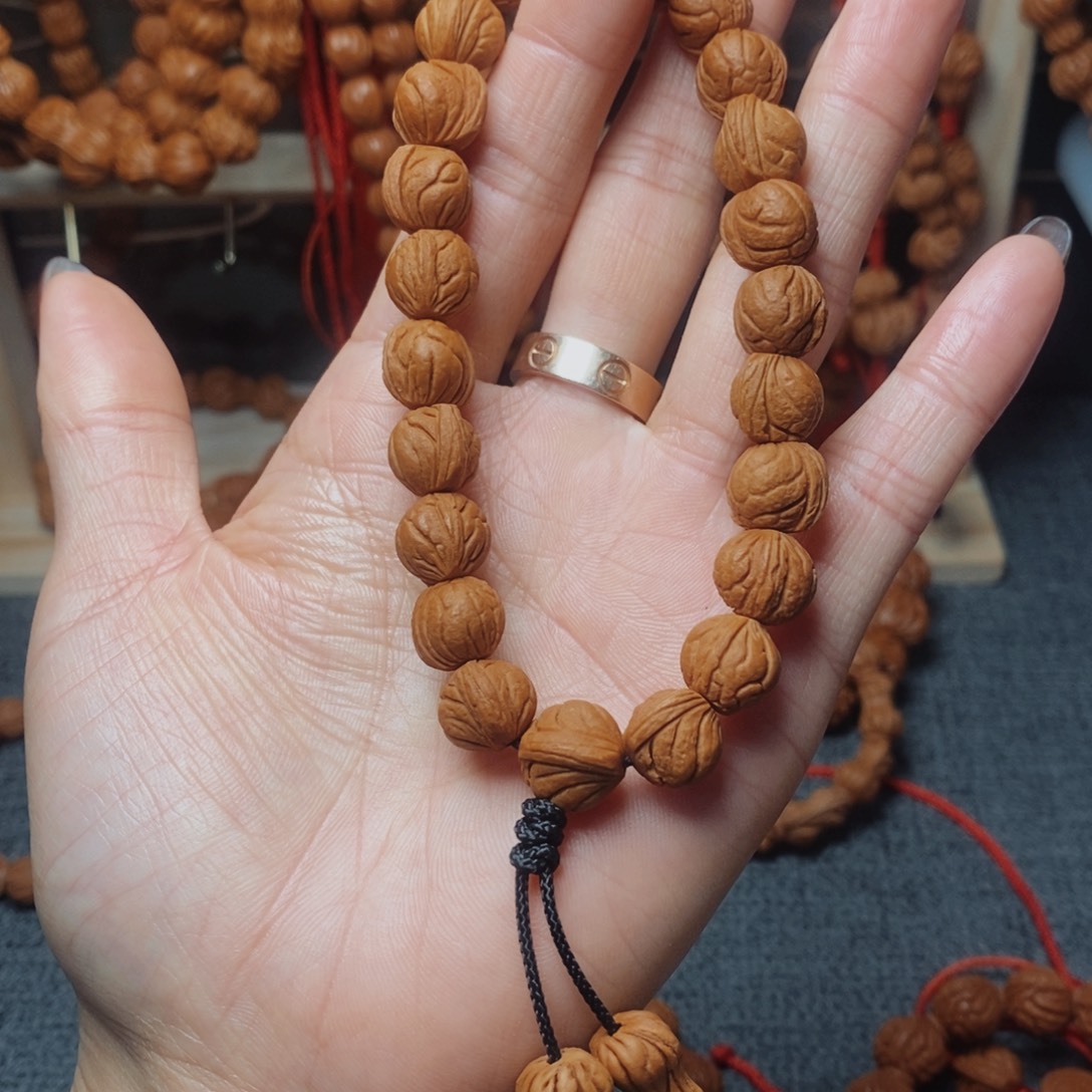 桃核吊坠龙纹桃枭