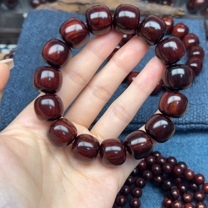 木海南红降花梨公红底玉化料1516老型(瑕)