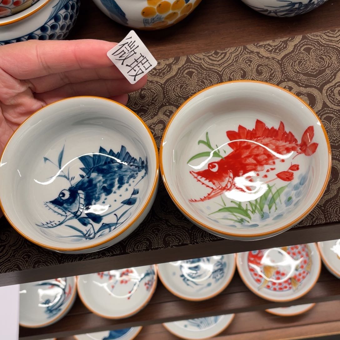 釉下手绘茶具微瑕