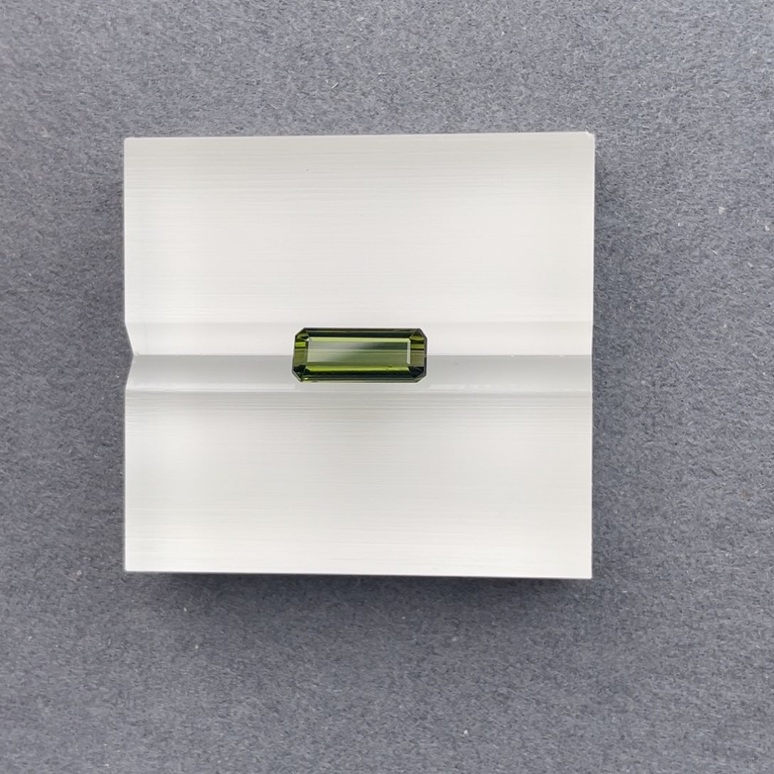 碧玺珠宝半成品未镶嵌天然全净无瑕2.39CT福利品