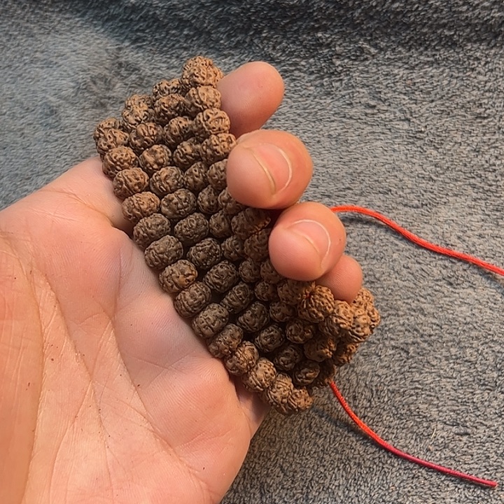 陇***客菩提籽类0.9豆腐块平细108