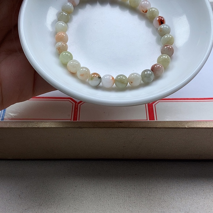 用***6翡翠未镶嵌手链没有