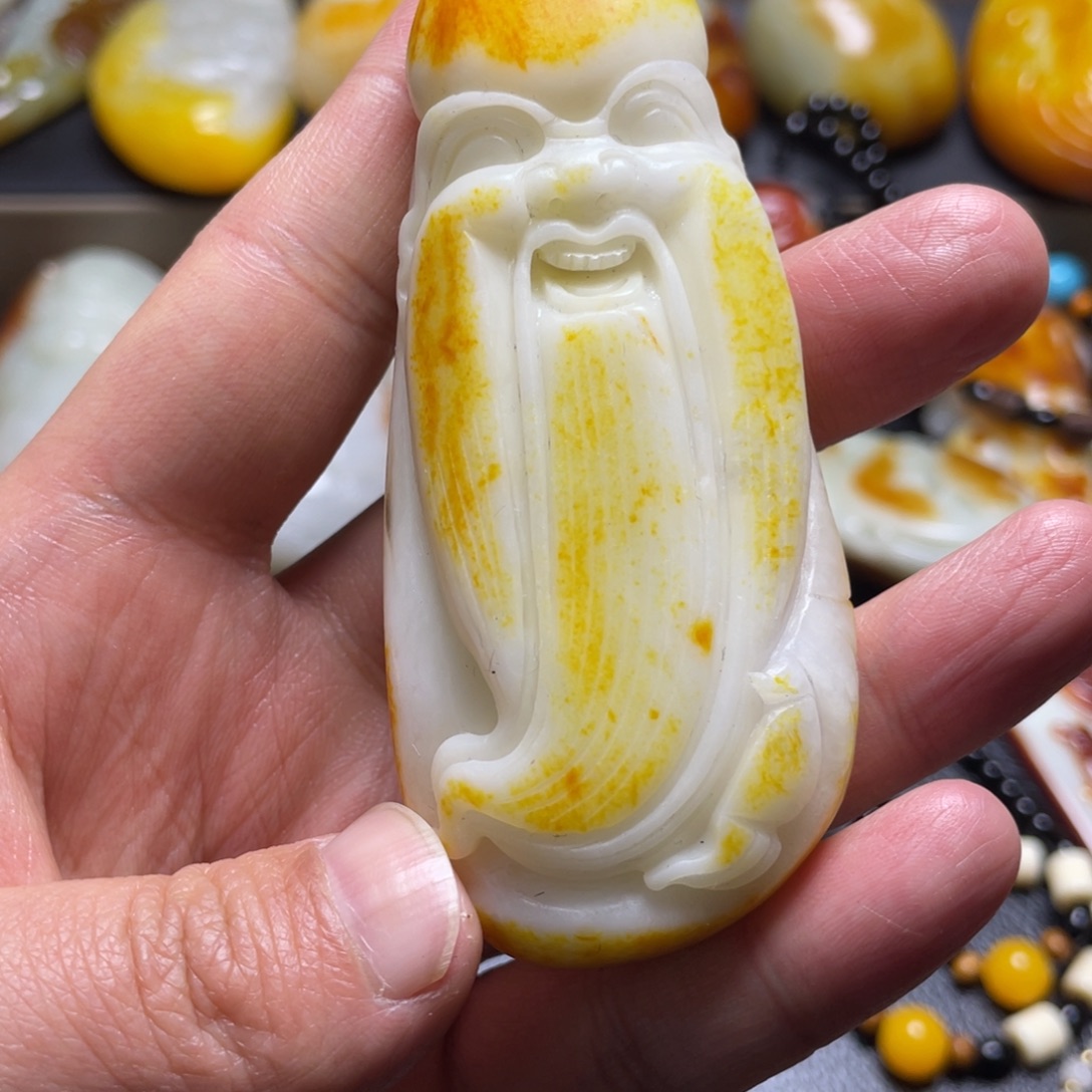 和田玉未镶嵌颈饰