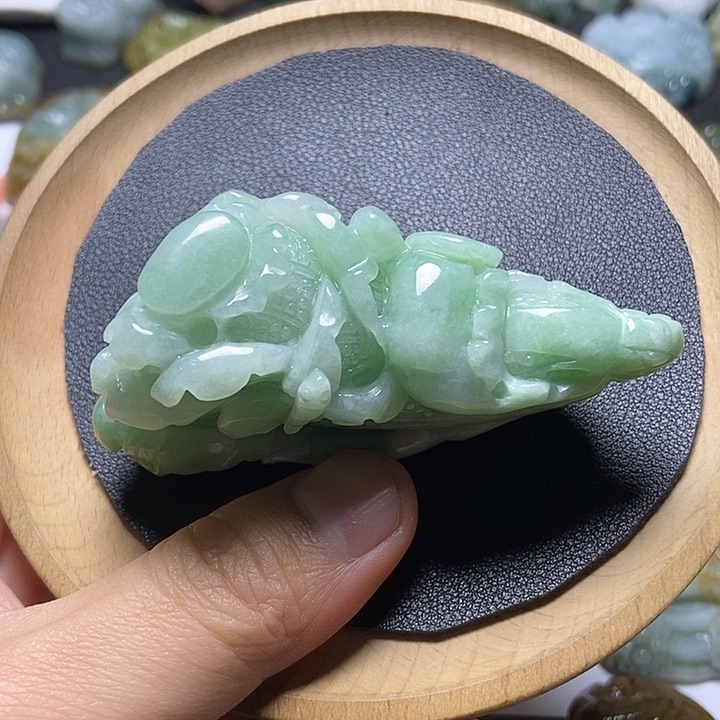 翡翠颈饰未镶嵌缅甸a货