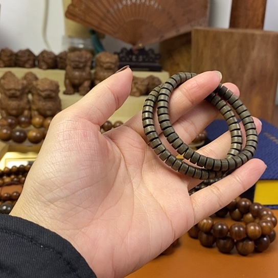 老山檀香阴沉药片珠手串