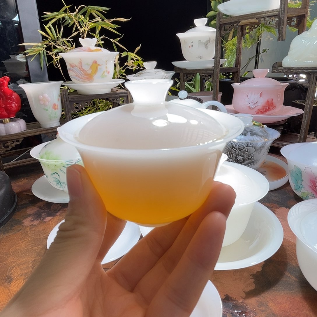 初见惊鸿玉润二才满容100ml