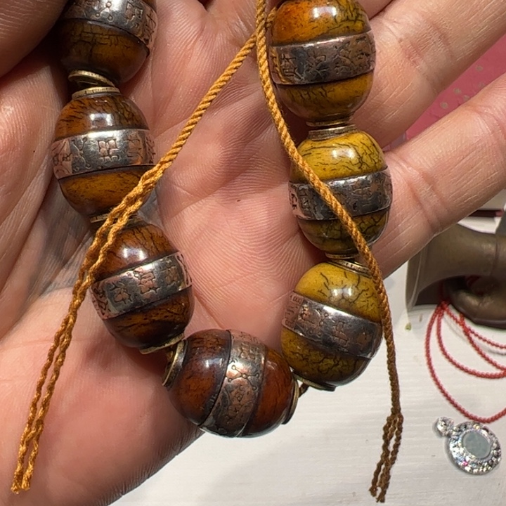 辉***鳯瓷片破串串破串串啊嚓兵