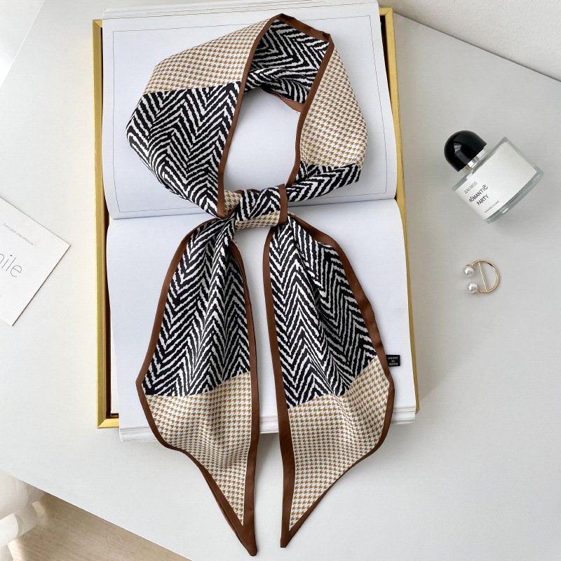 春夏季新款韩版百搭腰果花咖色丝巾