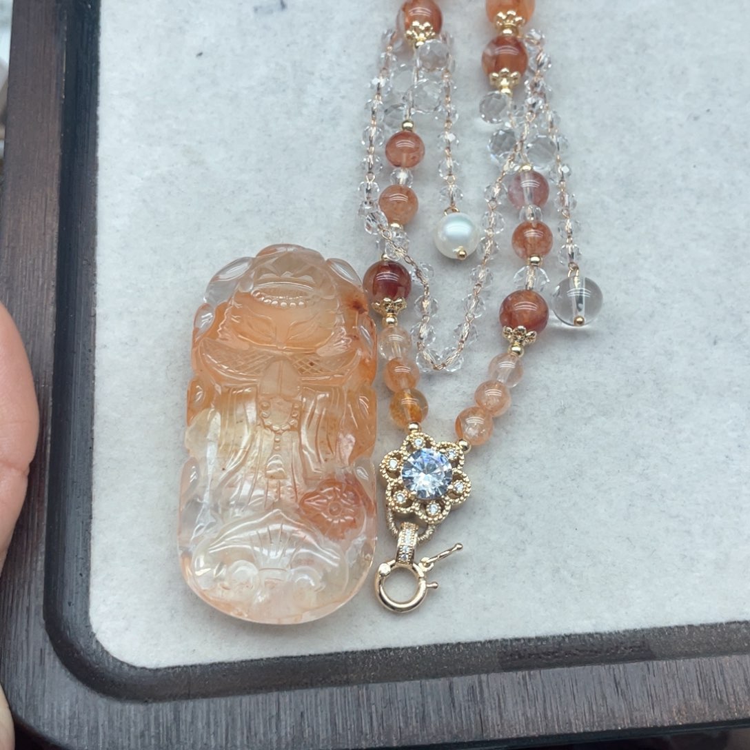 水晶吊坠(不含链)未镶嵌山****里