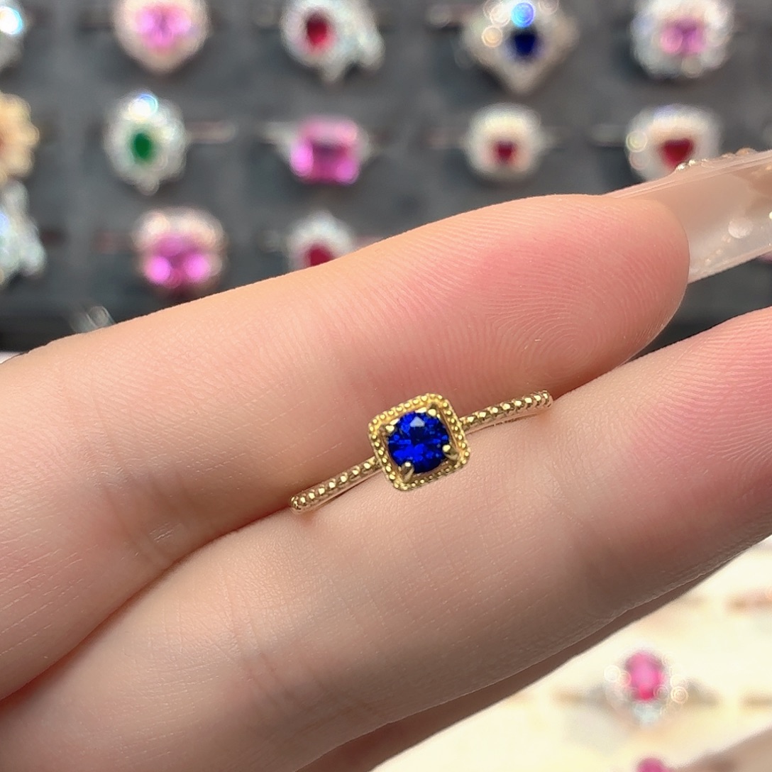 925银培育皇家蓝色宝石