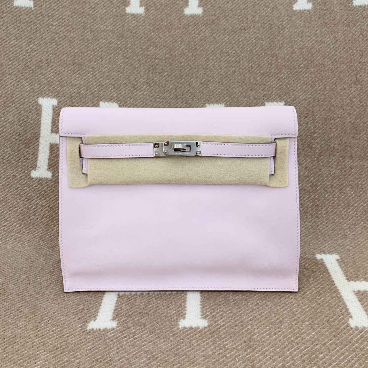 全新未使用 Hermes/爱马仕 kelly danse W s皮 梦幻紫md0303a0