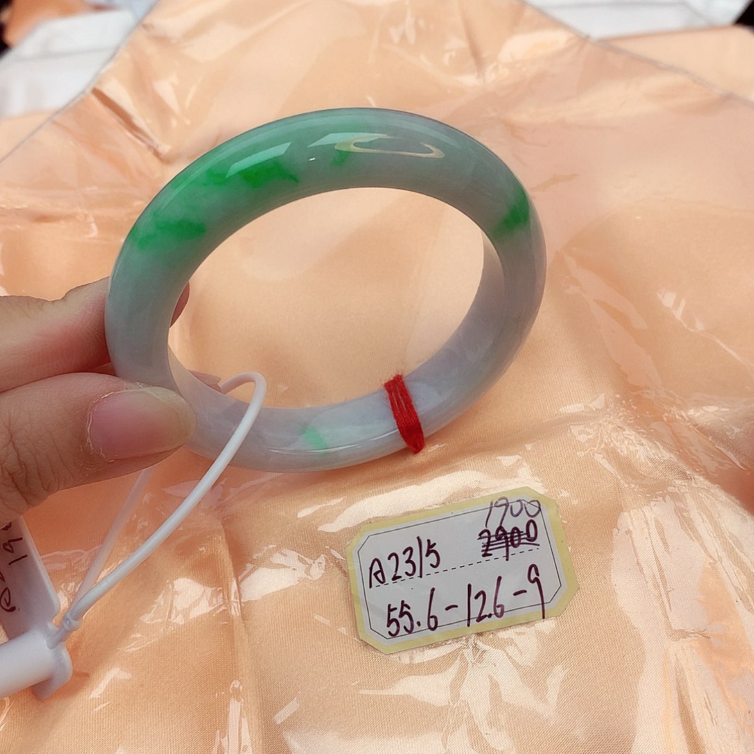 翡翠未镶嵌手镯缅甸翡翠