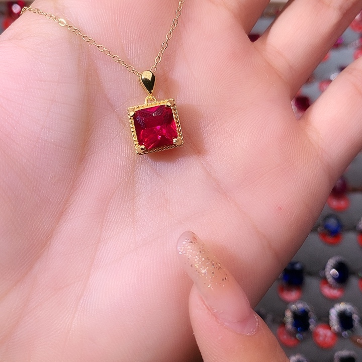 红宝石吊坠(赠链)银S925镶嵌