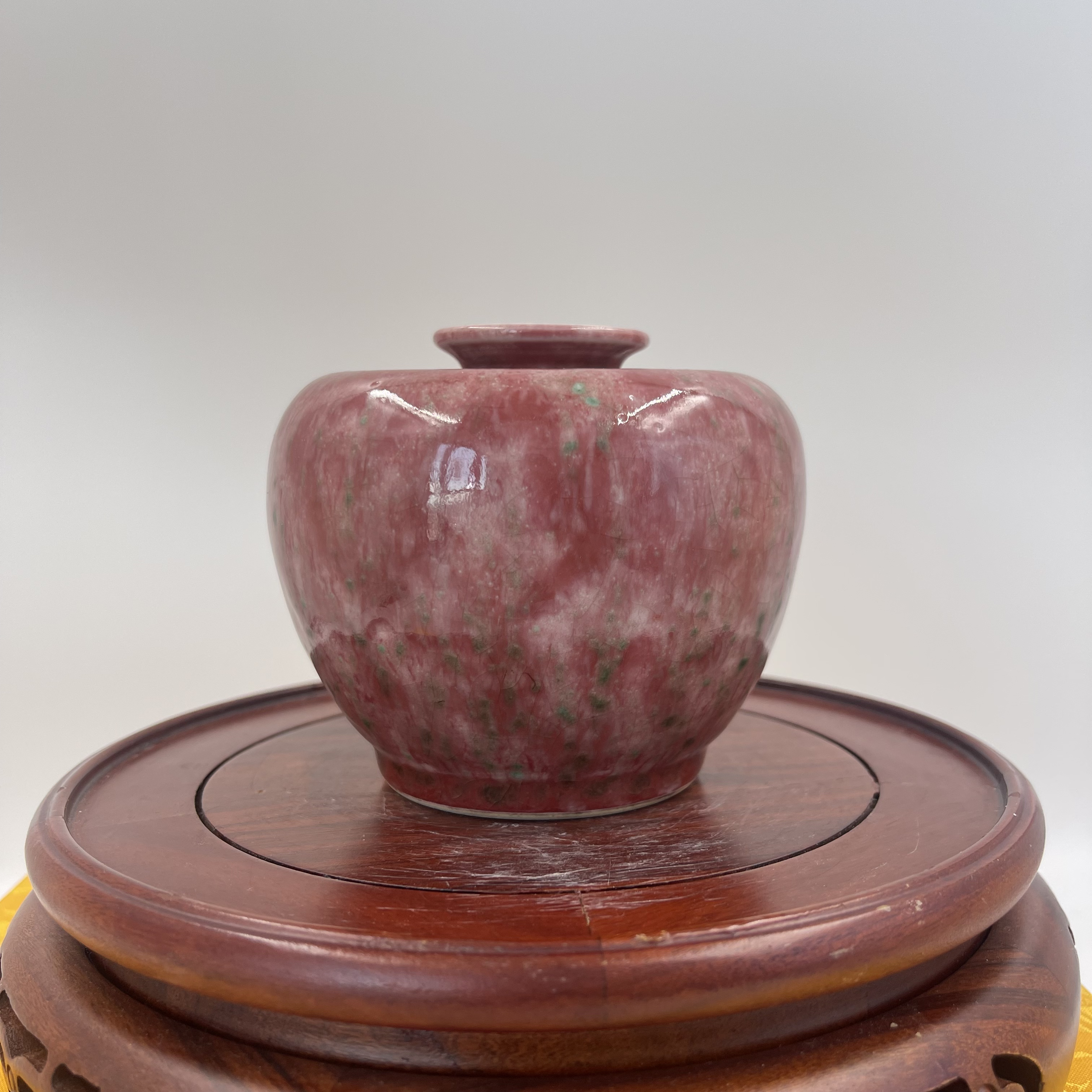 豇豆红  苹果尊    高8.5公分 口径3公分 直径10公分 全品    