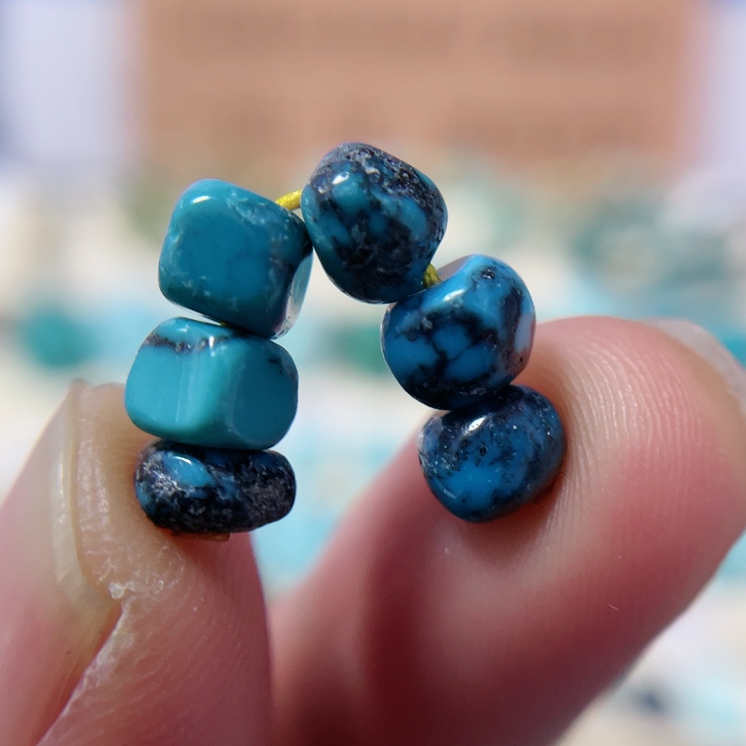 绿松石配饰未镶嵌