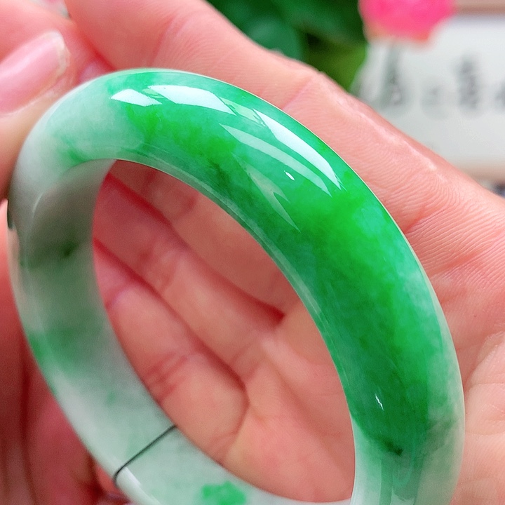翡翠未镶嵌手镯天然翡翠手镯