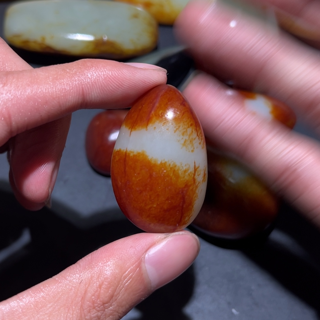 和田玉未镶嵌珠宝奇石