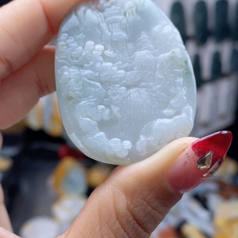 翡翠颈饰未镶嵌翡翠