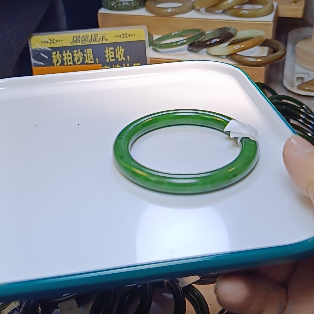 ****菁和田玉（糖玉）未镶嵌手镯