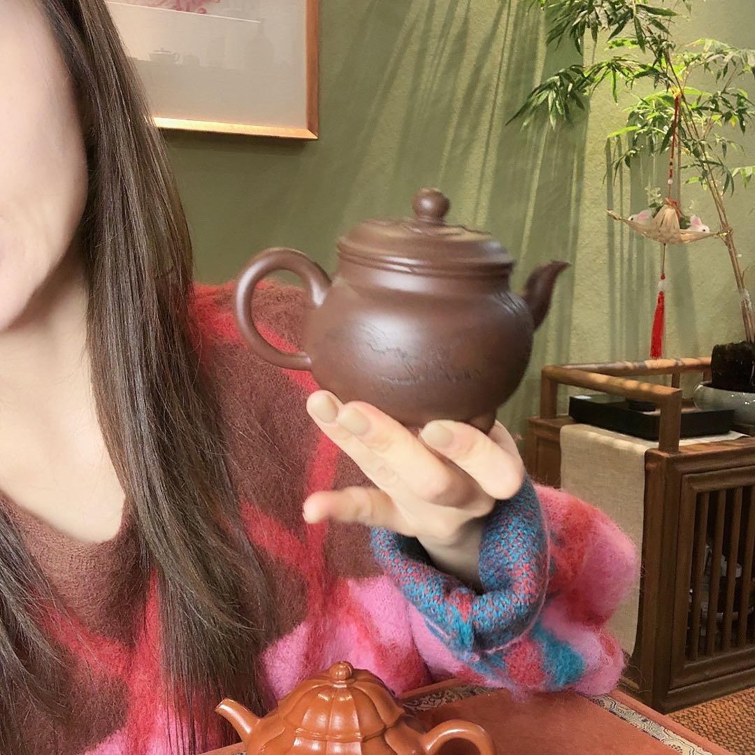 天***印紫砂茶壶深井老紫泥大冰如意