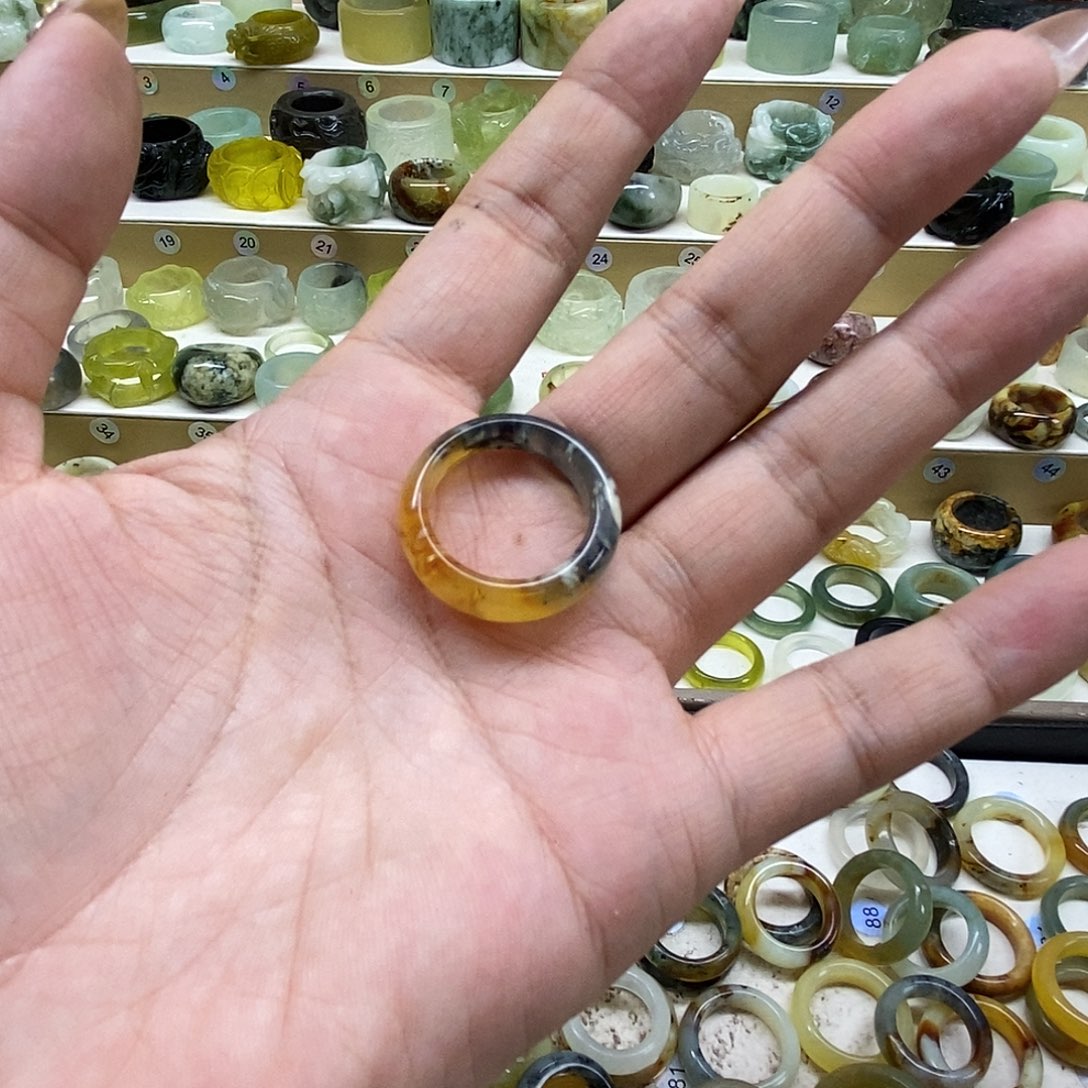 无***发岫玉未镶嵌微瑕款式不退不换