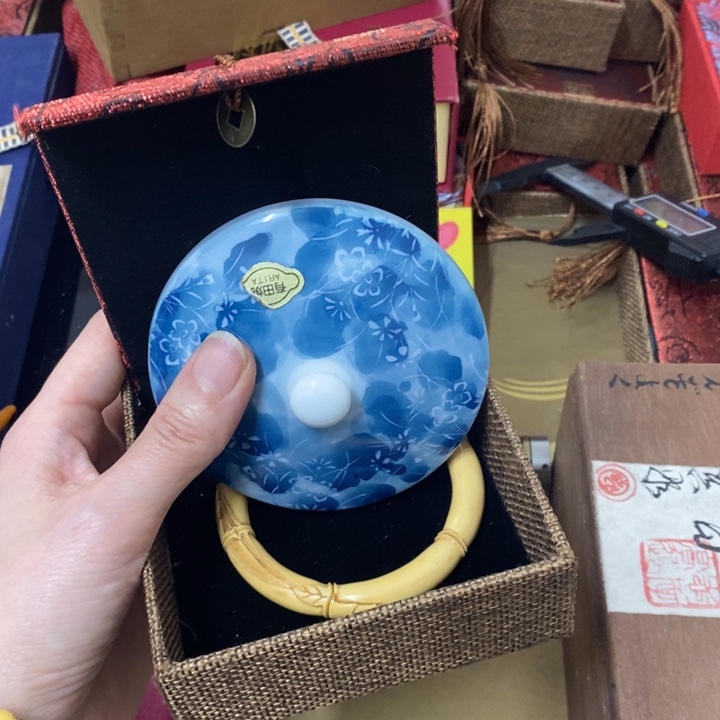 摆件中古工艺品一件