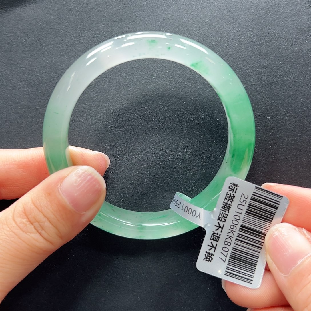 石英质玉未镶嵌手镯唐唐52.7