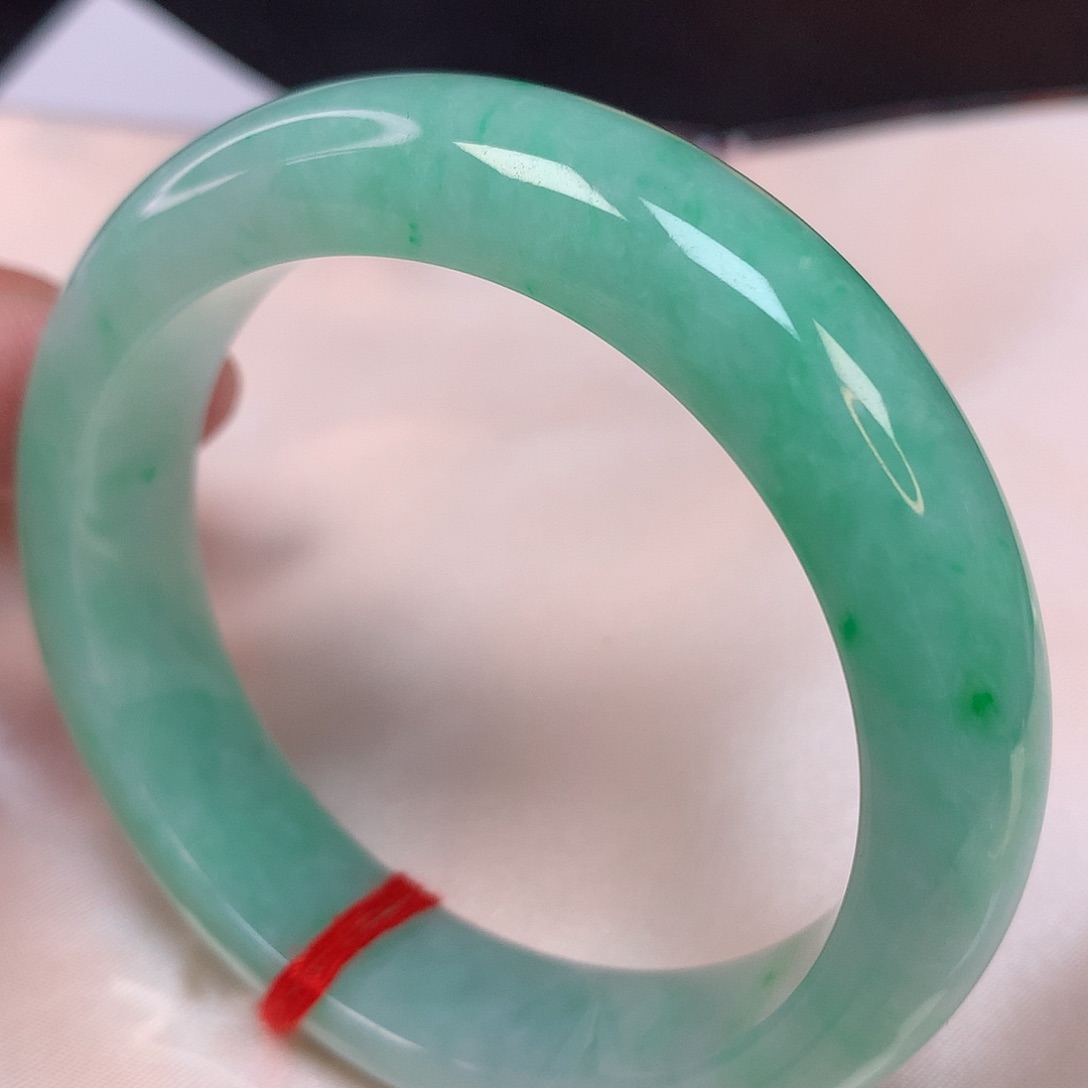 翡翠手镯未镶嵌53+ 翡翠手镯