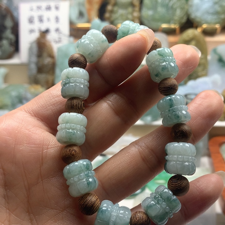 未镶嵌定制翡翠手串