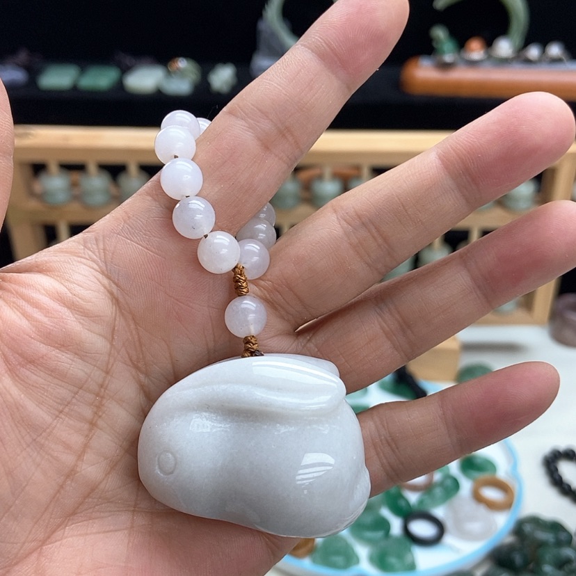 【闪购商品】石英质玉兔子未镶嵌