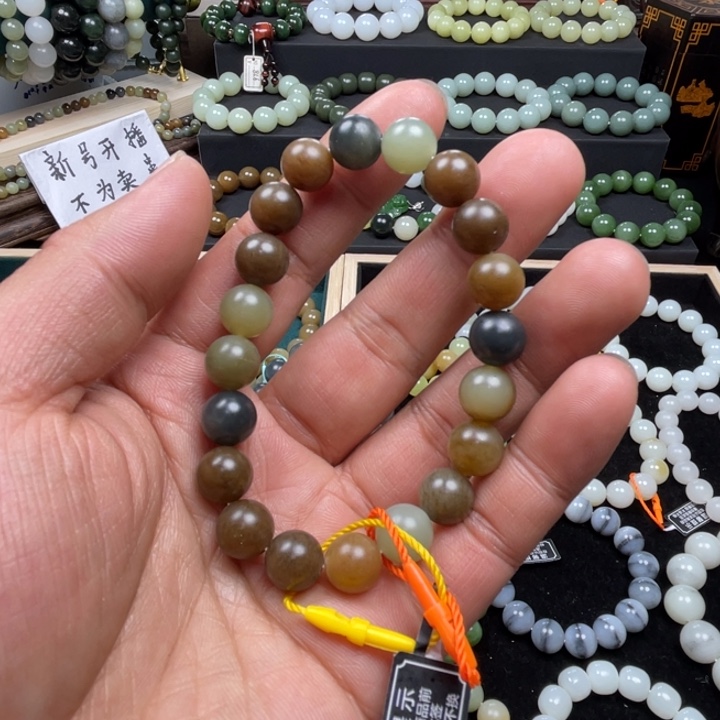 和田玉手串未镶嵌