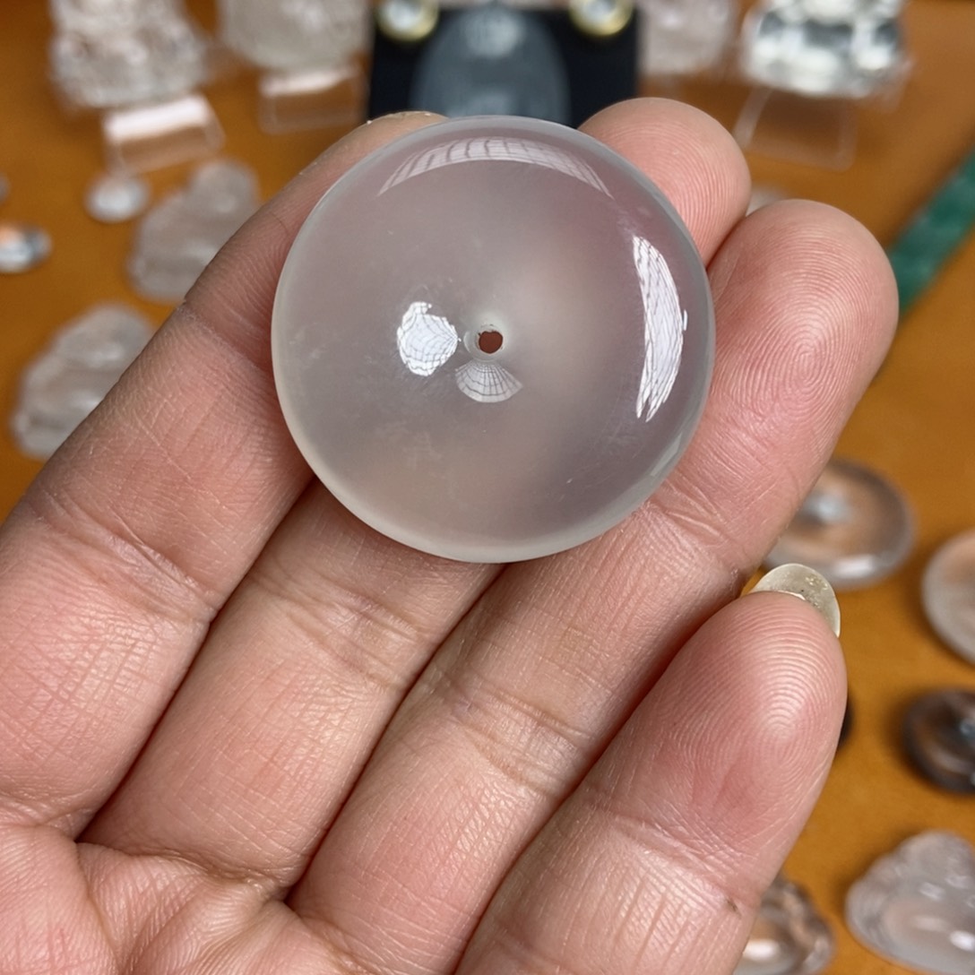 石英质玉吊坠未镶嵌暖*?