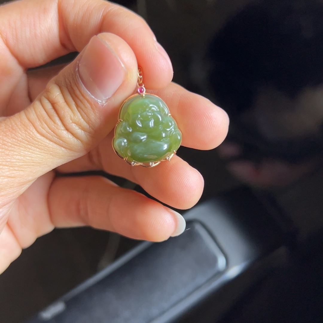 和田玉挂件18K金镶嵌