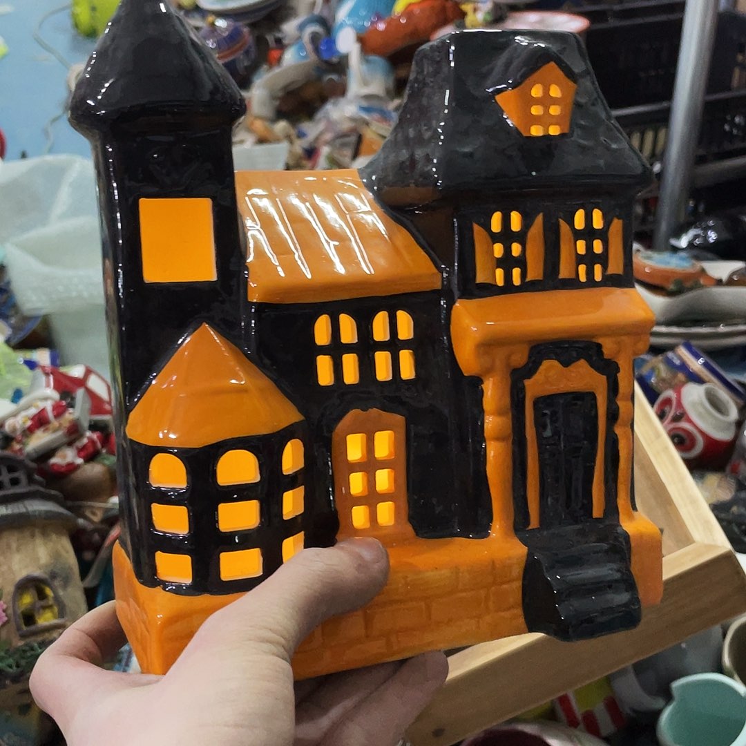 摆件封釉。微瑕。